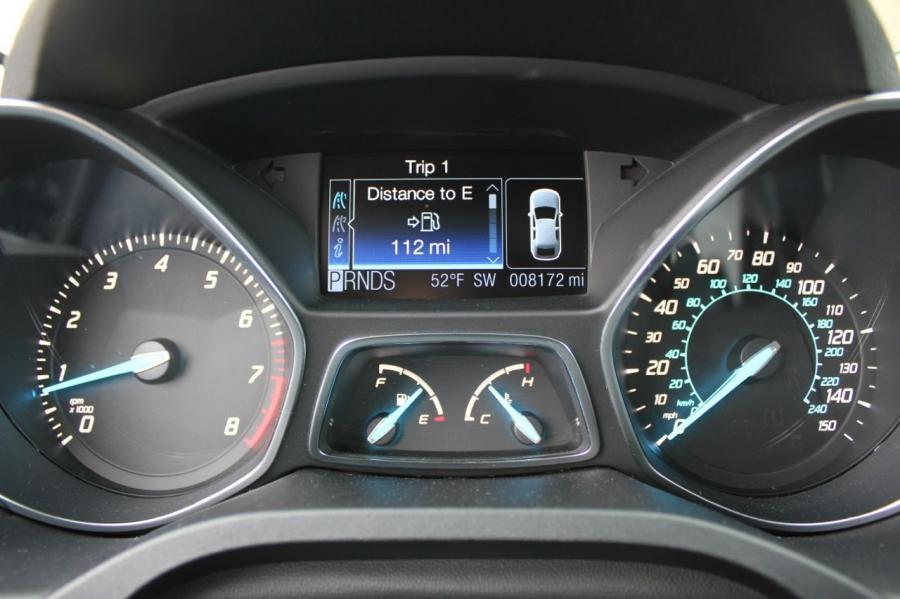  Ford Escape 2013 года  (фото 27 из 222)